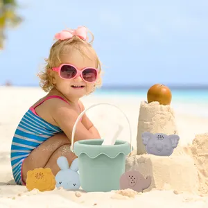Wholesale BPA Free Food Grade Soft Sand Beach Bucket Set Children Silicone Kids Beach Toys