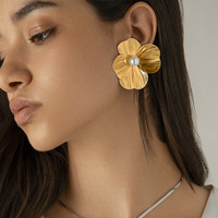 Anting Gaya Punk Terbaru 2026, Perhiasan Wanita Daun Ginkgo Tiga Dimensi, Anting Bunga Berlapis Emas