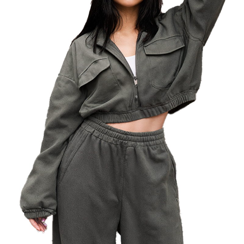 เสื้อสีเขียว