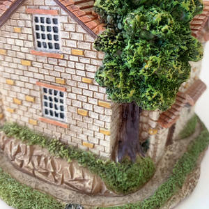 Unieke Polyresin Sculptuur Bloemenvaas Voor Binnen/Buiten Voor Sprookjesachtige Tuinhuis Ontwerp Succulente Planter Met Kunstmatige Stijl - Product Image 3