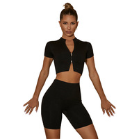 Ensemble de vêtements de sport pour femmes personnalisé, haut de yoga à fermeture éclair, short de yoga respirant uni, ensemble de 2 pièces pour l'entraînement