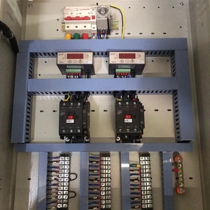 Boîtier de distribution d'éclairage extérieur triphasé à 3 canaux avec minuterie programmable et contacteur pour éclairage public - Product Image 2