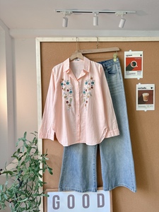 Camisa Elegante de Lino para Mujer L725 con Cuello Camisero, Bordado Sofisticado y Manga Larga, Ideal para Primavera/Verano - Product Image 4