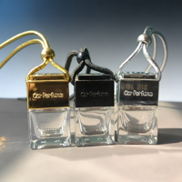 Flacon de parfum à suspendre pour parfums liquides de 8ml en stock Flacon diffuseur de désodorisant en verre pour voiture Flacon de parfum suspendu avec bouchon en bois