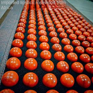 赤い花梨の木製クッション付きフットマッサージパッド、家庭用フットセラピー指圧ボード、足のツボを踏む - Product Image 5