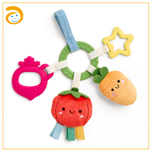 Jouet de <span class=keywords><strong>dentition</strong></span> et hochet pour bébé en forme de légume mignon, en peluche douce et silicone, pour nourrissons, jouet sensoriel à suspendre à la poussette avec son de hochet - Product Image 1