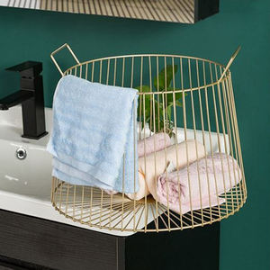 <span class=keywords><strong>Cesto</strong></span> <span class=keywords><strong>per</strong></span> <span class=keywords><strong>Biancheria</strong></span> di Lusso in Metallo Dorato, Contenitore <span class=keywords><strong>per</strong></span> Bagno di Casa o Hotel, <span class=keywords><strong>Cesto</strong></span> <span class=keywords><strong>per</strong></span> Vestiti Sporchi - Product Image 2