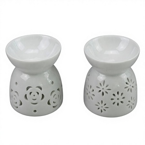 Brûleurs d'aromathérapie en céramique blanche ajourée personnalisables pour huiles essentielles et cires fondues, pour la décoration de la maison et le SPA - <span class=keywords><strong>Fournisseur</strong></span> en gros - Product Image 1