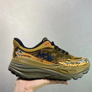 Chaussures classiques rétro respirantes en mesh à semelle épaisse, chaussures de sport de luxe personnalisées pour hommes et femmes, adaptées à un usage décontracté - Product Image 1