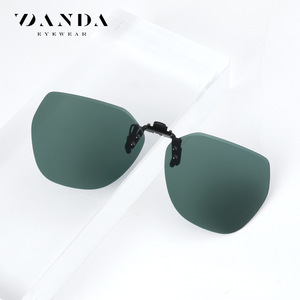 Lunettes de soleil à clipser Danda, verres polarisés TAC, protection UV380, monture ovale légère pour homme, pour la conduite, les sorties, le cyclisme - Product Image 1