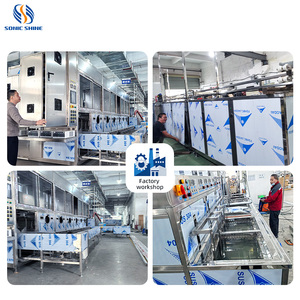 Machine <span class=keywords><strong>de</strong></span> nettoyage ultrasonique industrielle pour <span class=keywords><strong>atelier</strong></span>, ligne <span class=keywords><strong>de</strong></span> <span class=keywords><strong>lavage</strong></span> sous vide entièrement automatique à 7 réservoirs, avec manipulateur PLC et bras <span class=keywords><strong>de</strong></span> transfert - Product Image 2