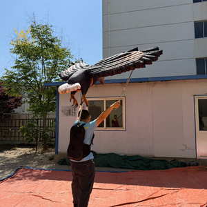 Marioneta Inflable Realista <span class=keywords><strong>de</strong></span> Águila, Fácil <span class=keywords><strong>de</strong></span> Usar en Interiores y Exteriores, para Teatro, Desfiles, Marioneta <span class=keywords><strong>de</strong></span> Mano Personalizada - Product Image 4