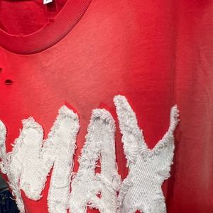 Fabricante de Ropa, Camiseta Personalizada para Hombre con Lavado Desgastado, Parche Bordado, Estilo Urbano, Cuello Redondo - Product Image 2