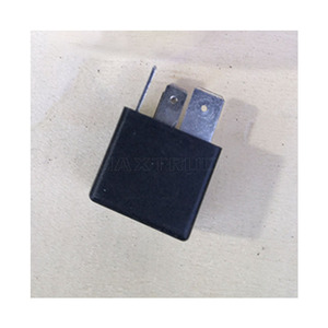 Sistema eléctrico de piezas de automóvil MAXTRUCK 1407909 1439172 1543731 2420827 285500 303535 543731 1,21093 relé para <span class=keywords><strong>SC</strong></span> 4-Serie - Product Image 3