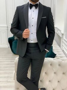 2025年新作 ビジネス ブラック ショールラペル メンズスーツ 新郎 ウェディングブレザー メンズ プロム 2ピース タキシード スリムフィット (ジャケット+パンツ) - Product Image 3