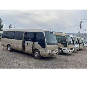 Autobus Coaster Usato a Benzina con 20 Posti - Product Image 3