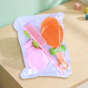 Peigne et savon liquide, mini jouet de beauté pour enfants, en plastique, dans un sac BOPP - Product Image 3
