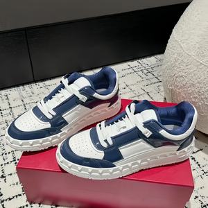 Chaussures de sport en cuir de luxe de haute qualité avec rivets, décontractées et de course, pour hommes et femmes, style sport et marche - Product Image 3