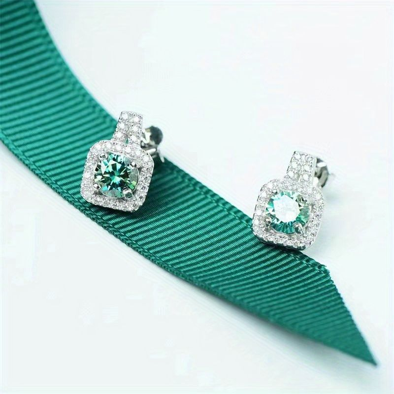 สีเขียว