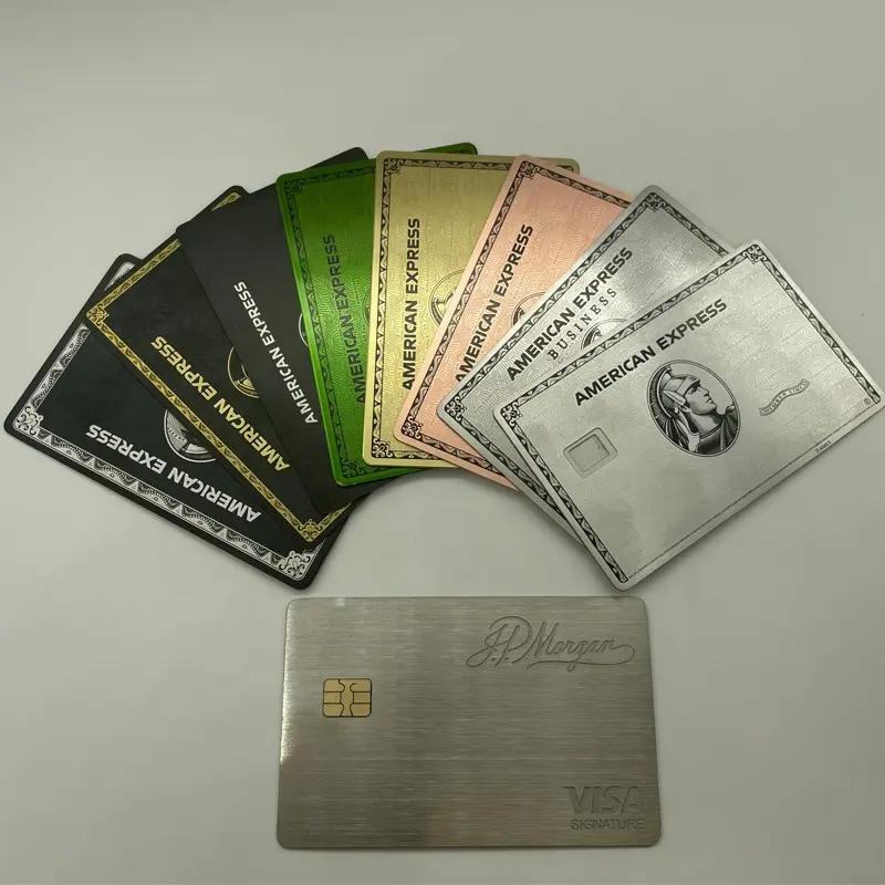 Carta di credito in metallo nero, taglio laser, banda magnetica personalizzata premium, banca di appartenenza, amex express
