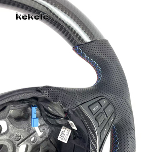 Pour BMW F10 <span class=keywords><strong>Volant</strong></span> en fibre de carbone <span class=keywords><strong>avec</strong></span> bande de course élégante Fit F23 F20 F30 F32 F35 F82 F10 F15 <span class=keywords><strong>Support</strong></span> Personnalisation - Product Image 4