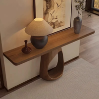 Table d'angle en bois massif de style chinois : Décoration luxueuse de style hôtelier pour entrées, couloirs et salons