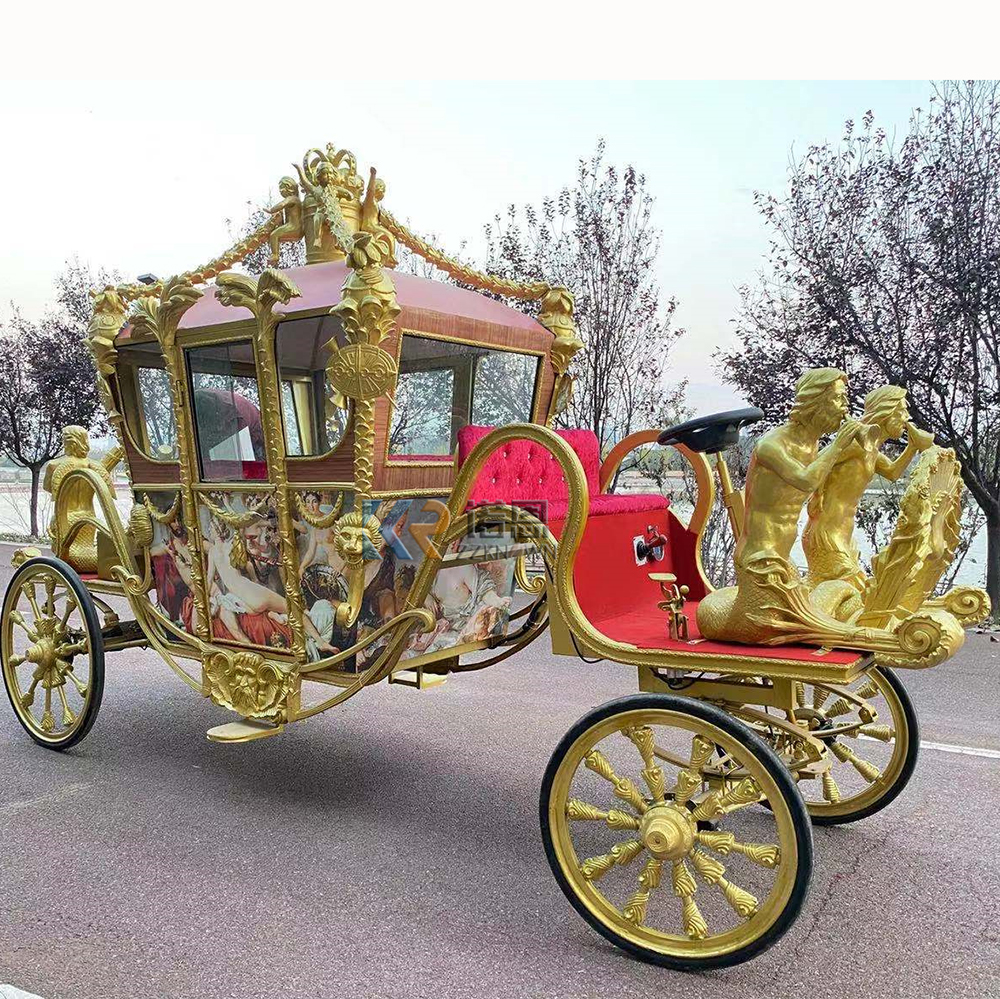 貴族の豪華な黄金の馬車特別な古典的なヴィンテージロイヤル彫刻馬車