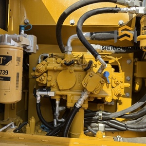 Excavatrice sur chenilles d'occasion CAT315D2GC de 15 tonnes de haute qualité, prix bas pour les travaux de construction et d'excavation à grande échelle - Product Image 5