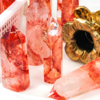 Nouvelle arrivée Naturel Rouge Cristal Points Réel Feu Quartz Cristal Tours Baguette Pour Cadeau