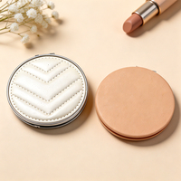 Miroir compact personnalisé en cuir PU matelassé à motif chevron, rond, pliable, double face, de luxe, portable, pour voyage, sac à main, cosmétiques, cadeaux