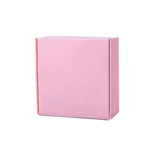 กล่องไปรษณีย์กระดาษลูกฟูกสีชมพูพิมพ์โลโก้ รีไซเคิลได้ สำหรับบรรจุภัณฑ์ของขวัญ รองเท้า เสื้อผ้า สำหรับธุรกิจขนาดเล็ก MOQ ต่ำ - Product Image 5