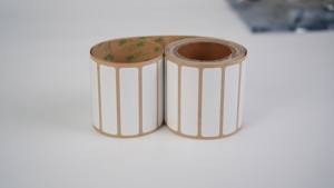 Étiquette papier UHF RFID personnalisable pour pare-brise de voiture, longue portée, imprimable et anti-effraction, 860-960 MHz, pour accès aux véhicules - Product Image 5