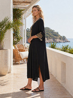 Robe Kaftan Midi Femme Noire Dorée à Broderie Florale Col en V Fendue sur le Côté Ample Cache-maillot de Plage Modeste Caftan de Resort