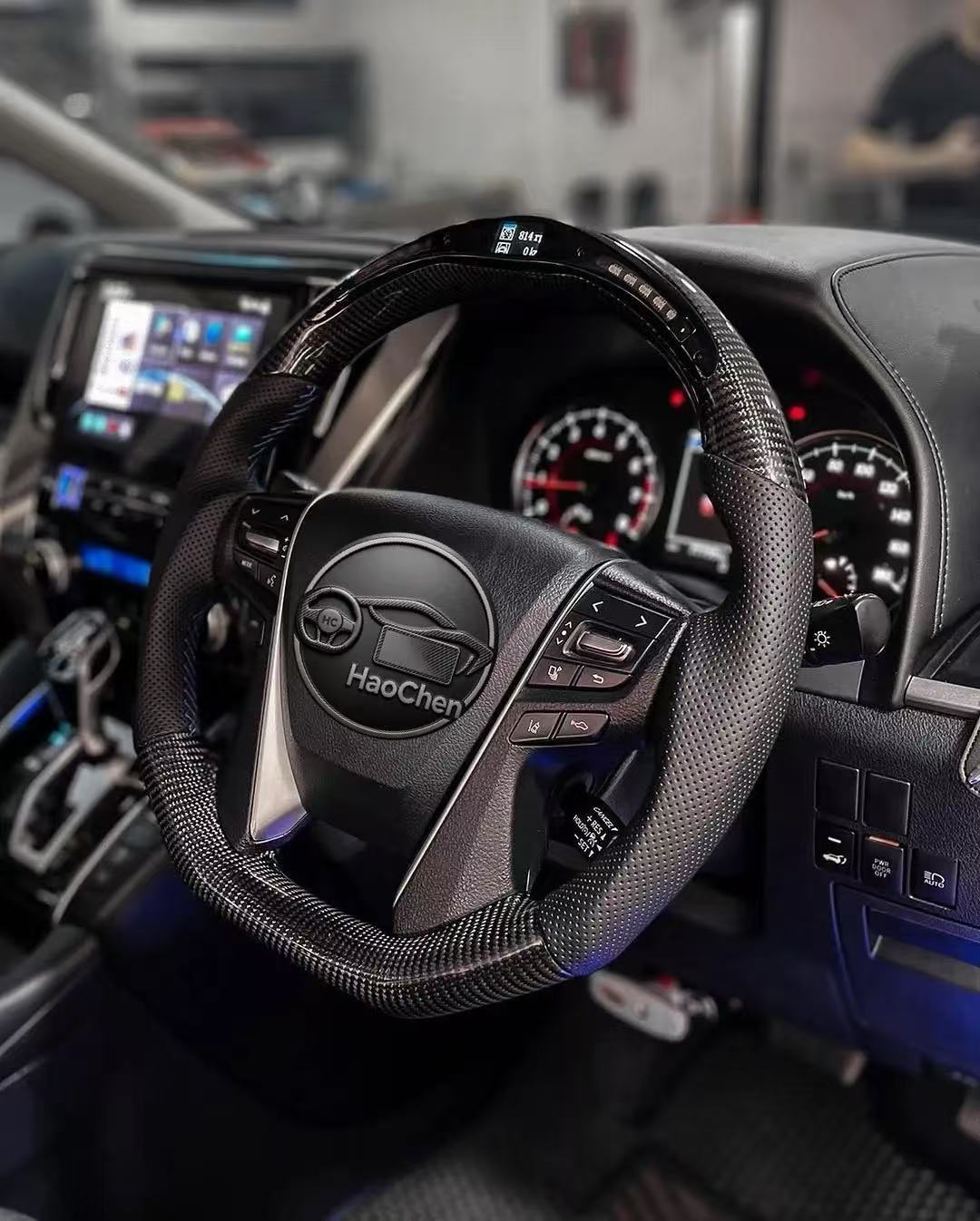 ワンランク上の運転体験を トヨタステアリングヨーク のプレミアム