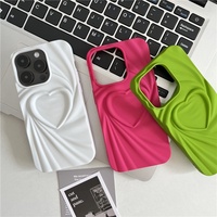 Coque de téléphone en silicone souple de luxe, couleur unie, texture soie plissée 3D, motif cœur, pour iPhone 17 Pro Max 16 15 14 Plus 13 12 11