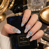 Faux Ongles de Luxe Faits Main à Presser, Dégradé Bleu Éthéré, Breloques Croix Argentées Vintage, Design Étoile 3D, Réutilisables, Vente en Gros