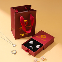 Ensemble d'emballage de luxe carré pour bijoux A1 en gros, sac cadeau en carton, boîte à tiroir pour bagues et boucles d'oreilles avec logo personnalisé