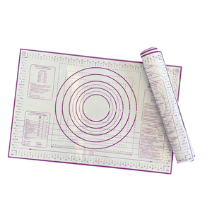 Tapis de cuisson antidérapant en silicone violet avec mesures, compatible lave-vaisselle et four, facile à nettoyer et à ranger - Product Image 2
