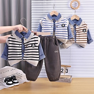 Nouvel ensemble de vêtements en coton pour garçons automne 2026 – <span class=keywords><strong>Gilet</strong></span> rayé et ensemble trois pièces tendance pour bébés garçons – Vêtements pour enfants en gros - Product Image 1
