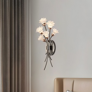 Lampe murale de <span class=keywords><strong>chevet</strong></span> en forme de bourgeon de fleur en cristal. Style d'ambiance romantique. Éclairage domestique français. - Product Image 2