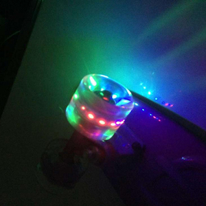 مخصص اللون شفافة 70*51 تضيء فلاش أجزاء لوح LED عجلات عجلات التزلج - Product Image 4