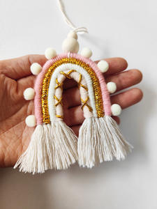 Vendita calda lettino <span class=keywords><strong>in</strong></span> cotone Mobile <span class=keywords><strong>arcobaleno</strong></span> e nuvola Macrame Mobile con cornice <span class=keywords><strong>in</strong></span> bambù appeso a parete all'ingrosso - Product Image 2