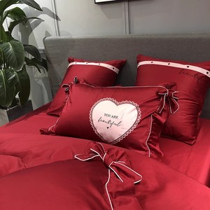 מיטת 100% כותנה אורגנית יוקרתית להגדיר רקמה חתונה אדומה עם צורת לב 400tc סט 4 חלקים מלונות - Product Image 3