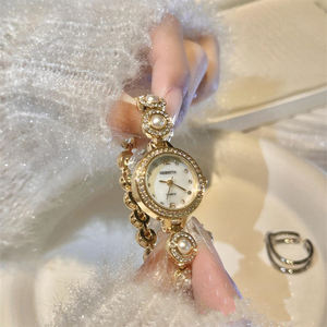 Orologio da Polso Vintage con Perle per Donne e Studentesse, Stile Retrò, Regalo Originale - Product Image 5