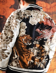 Chaqueta de moda al por mayor Varsity Custom Bomber Jacket para hombres Double Dragon & Phoenix Sukajan Souvenir Chaquetas a precios a granel OEM - Product Image 2