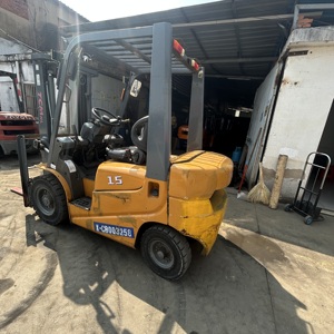 Carrello Elevatore Diesel <span class=keywords><strong>TCM</strong></span> 15 Usato con Montante a Due Stadi, Lunghezza Forche 1070mm, Distanza Centro Carico 500mm - Product Image 4