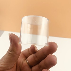 Flacons de parfum en gros avec bouchons et motifs en PET, corps en forme de bouchon, style similaire à celui de <span class=keywords><strong>Victoria</strong></span>'s <span class=keywords><strong>Secret</strong></span>. - Product Image 2