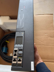 AP4422 ซ็อกเก็ต PDU สำหรับตู้แร็ค แบบสลับสองทาง 1U พร้อมสวิตช์โอนอัตโนมัติ AP4422 PDU - Product Image 4