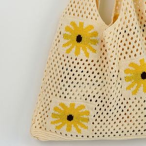 Bolso de hombro de punto calado de ganchillo hecho a mano con diseño de girasol para mujer, ideal para la playa y uso diario - Product Image 3