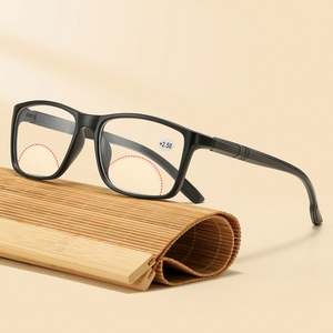 Lunettes de lecture bifocales carrées unisexe anti-lumière bleue avec charnières à ressort, personnalisables avec logo, collection Printemps 2025 - Product Image 3